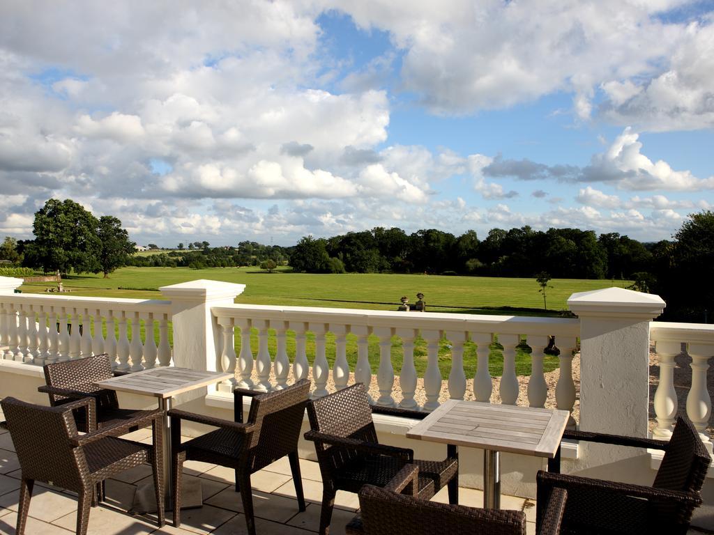 De Vere Wokefield Estate Reading