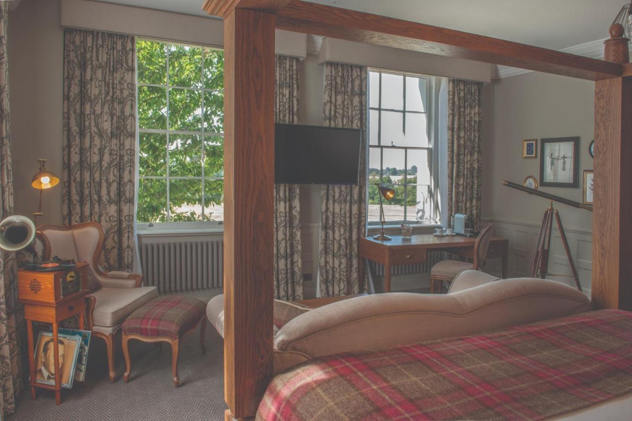 De Vere Wokefield Estate 4*